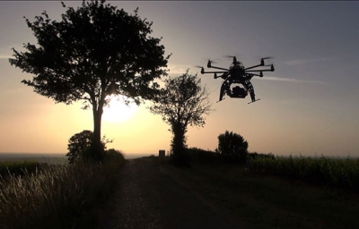 UN DRONE DANS LES COULISSES DU FILM